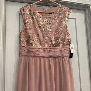 Elegant Blush Sleeveless Gown with Gold Embroidery. Perfect Mother of Bride. NWT